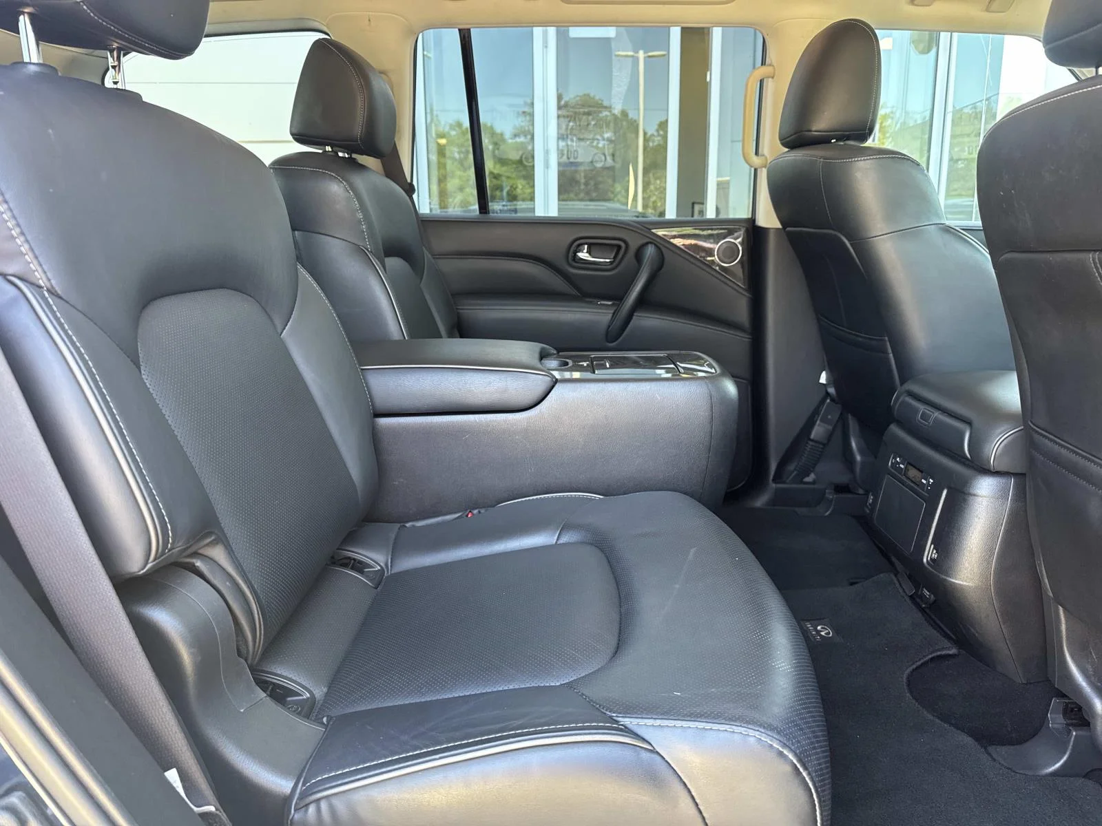 Used 2024 Blue INFINITI LUXE RWD image 9