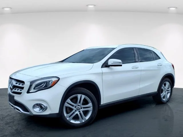 Used 2020 White Mercedes-Benz GLA 250 image 2