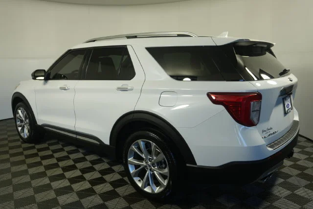 Used 2021 Star White Ford Platinum image 5