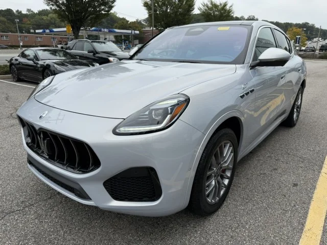 Used 2024 Bianco Astro Metallic Maserati GT AWD image 3