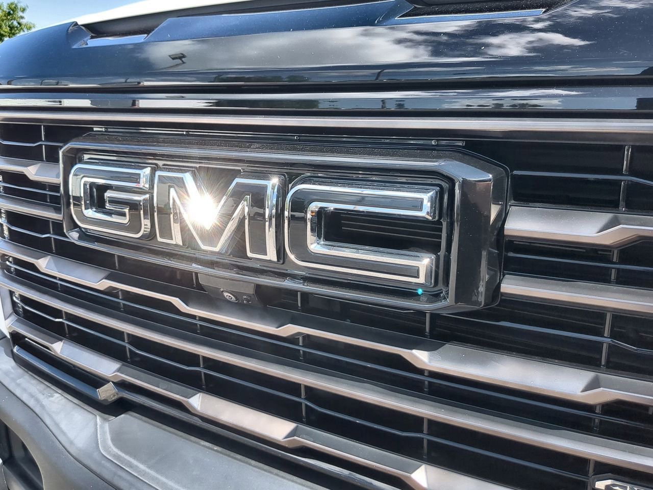Used 2023 Summit White GMC AT4X image 32