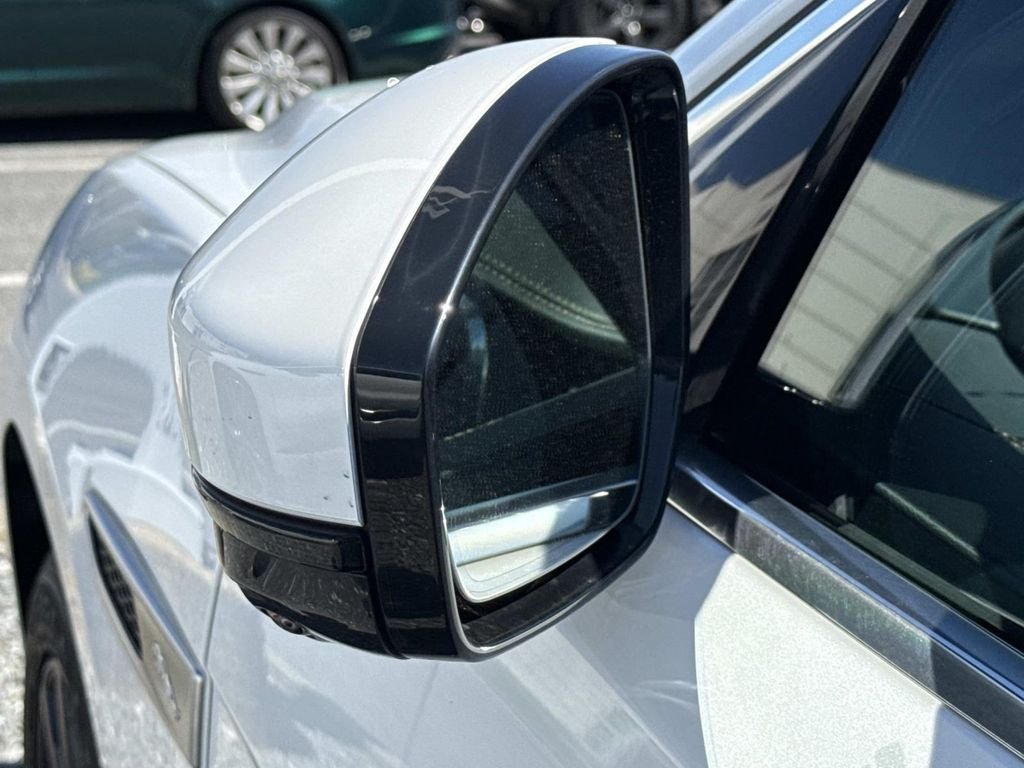 2026 Jaguar F-Pace R-Dynamic S - Photo 8