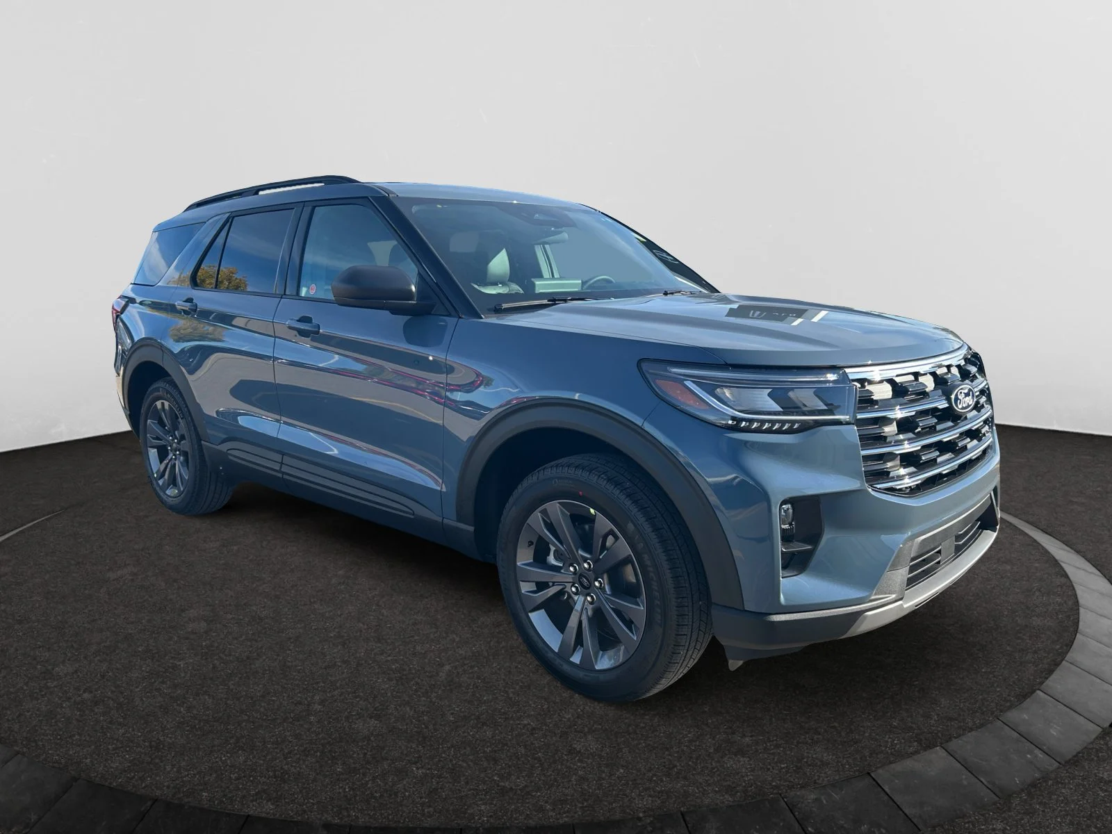 New 2027 Vapor Blue Metallic Ford Active w/200A Pkg image 7