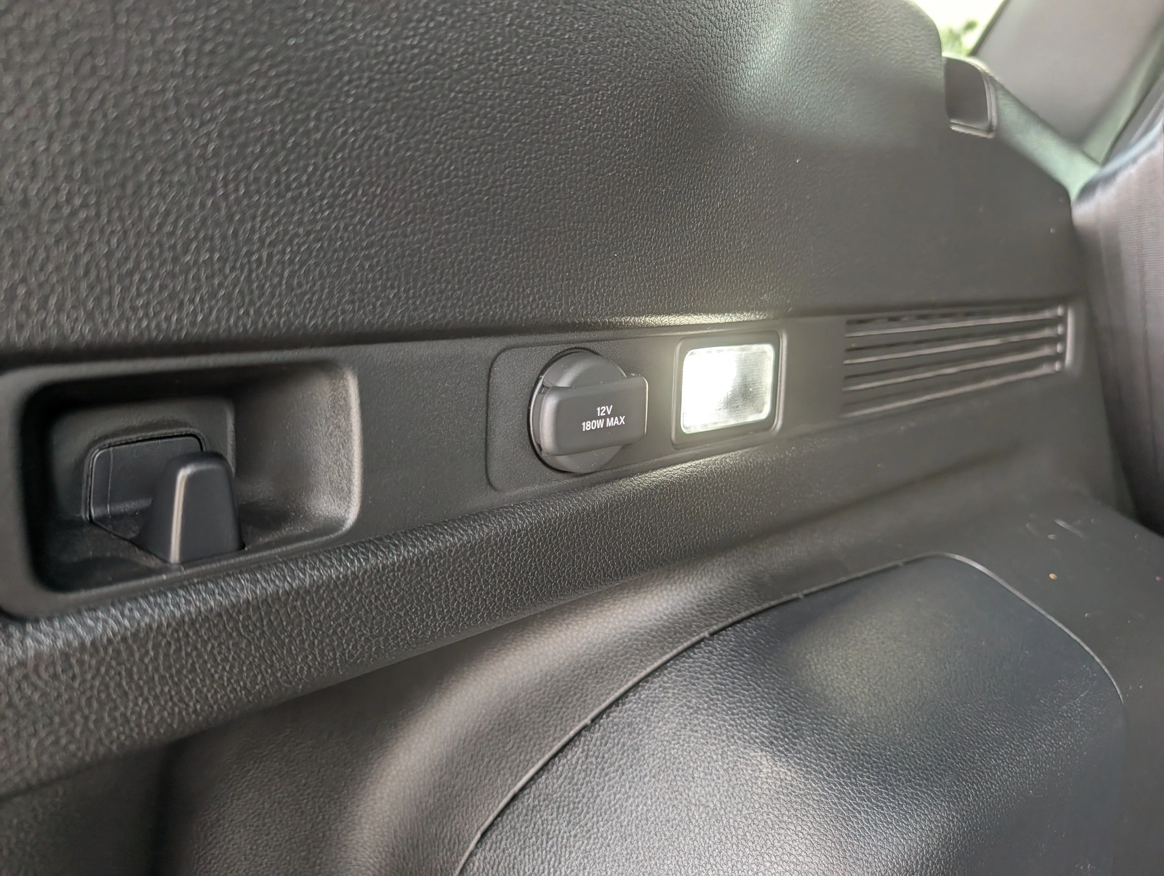 Used 2025 Platinum White Pearl Honda Sport Touring image 19