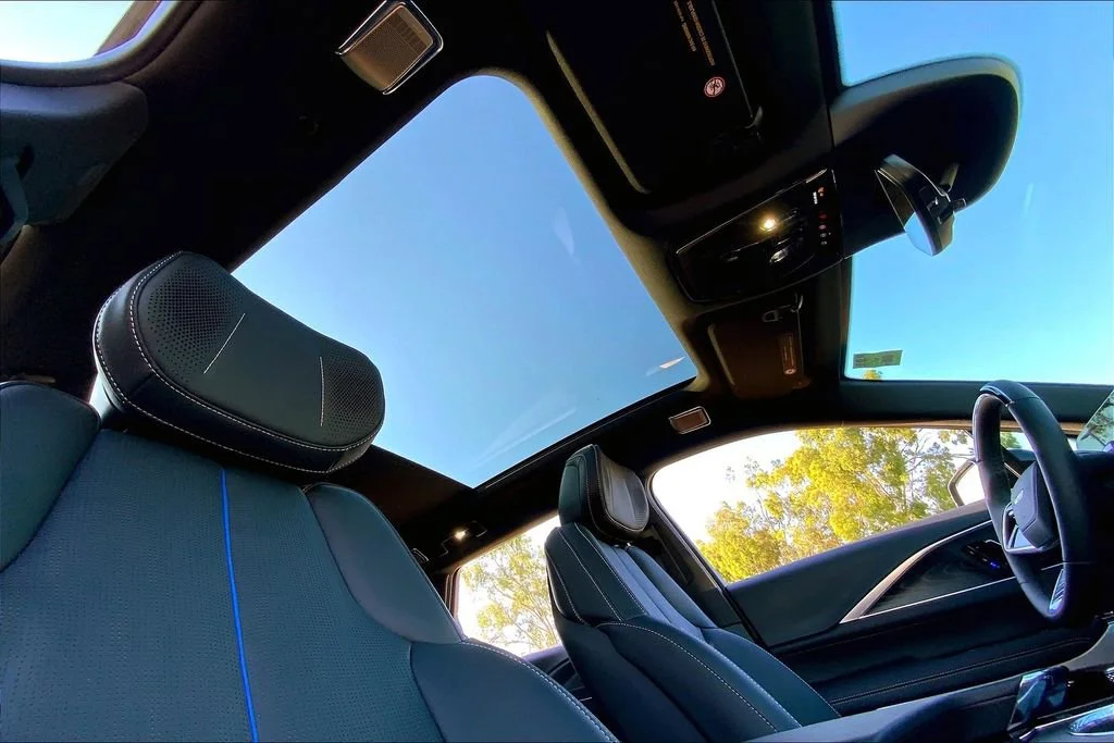 New 2026 Stellar Black Metallic Cadillac V-Series image 33