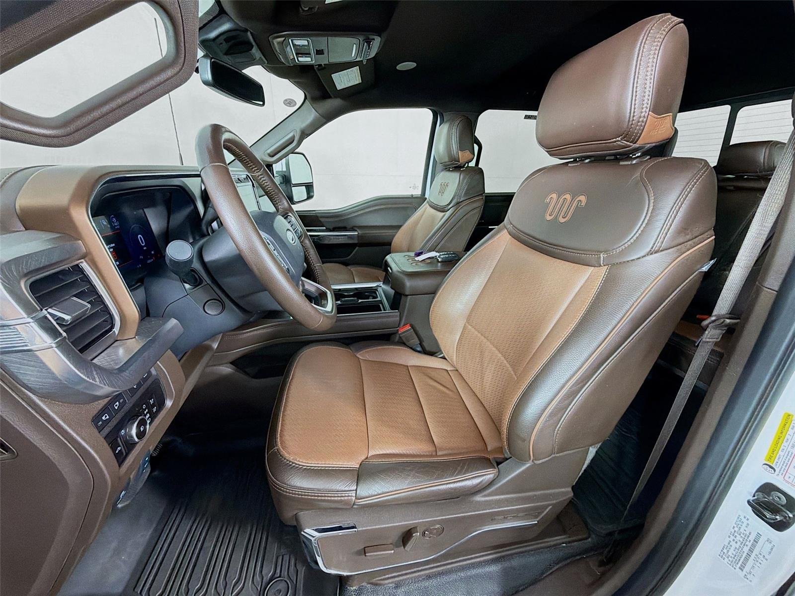 Used 2024 Oxford White Ford King Ranch image 11