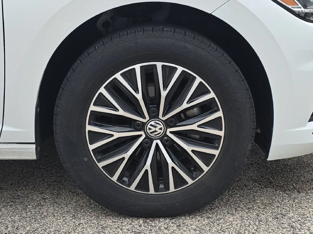 2021 Volkswagen Jetta SE - Photo 34