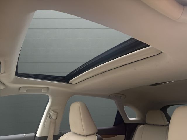 Used 2016 Blue Lexus 350 image 18