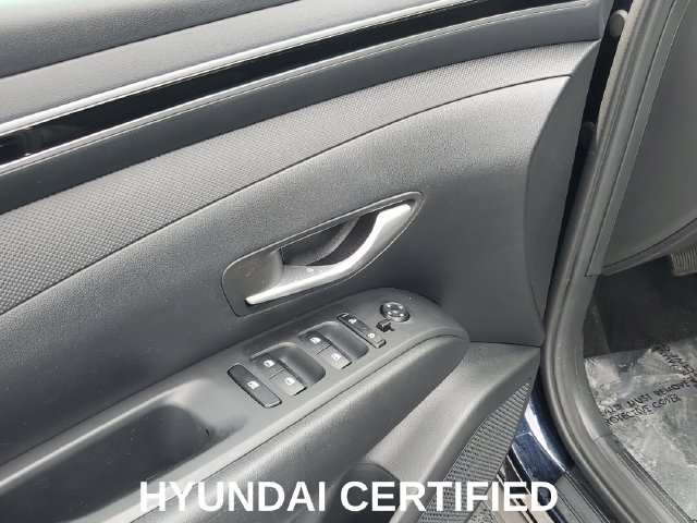 Used 2023  Hyundai SEL image 11
