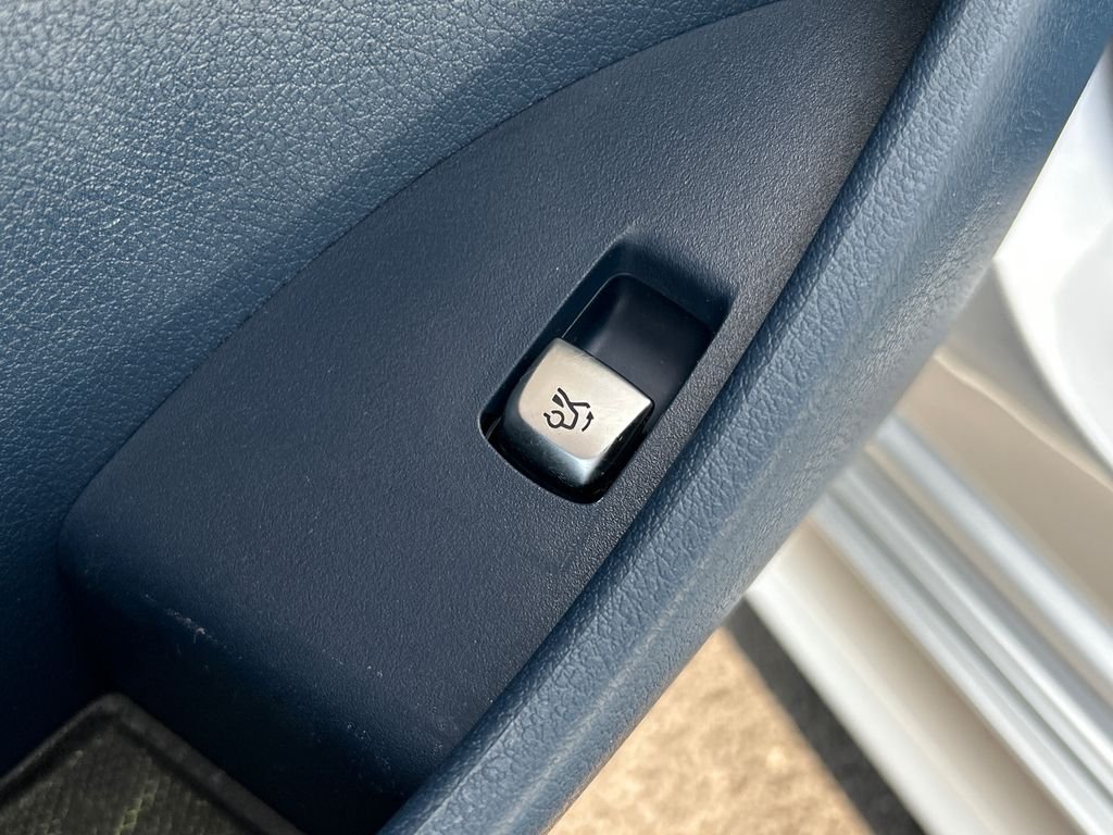 Certified Used 2023 Silver Mercedes-Benz E 450 image 13