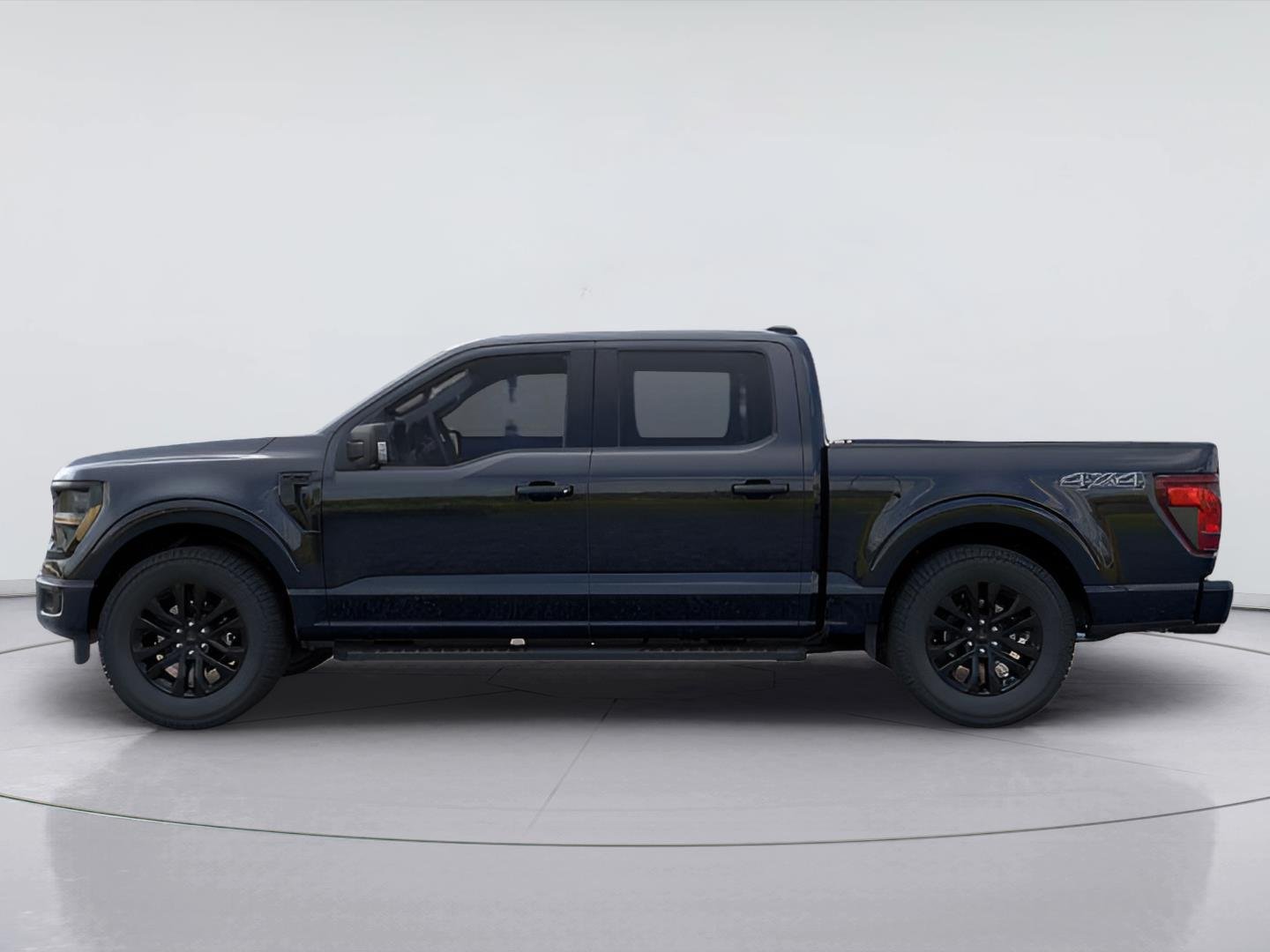 New 2026 Agate Black Metallic Ford XLT image 3