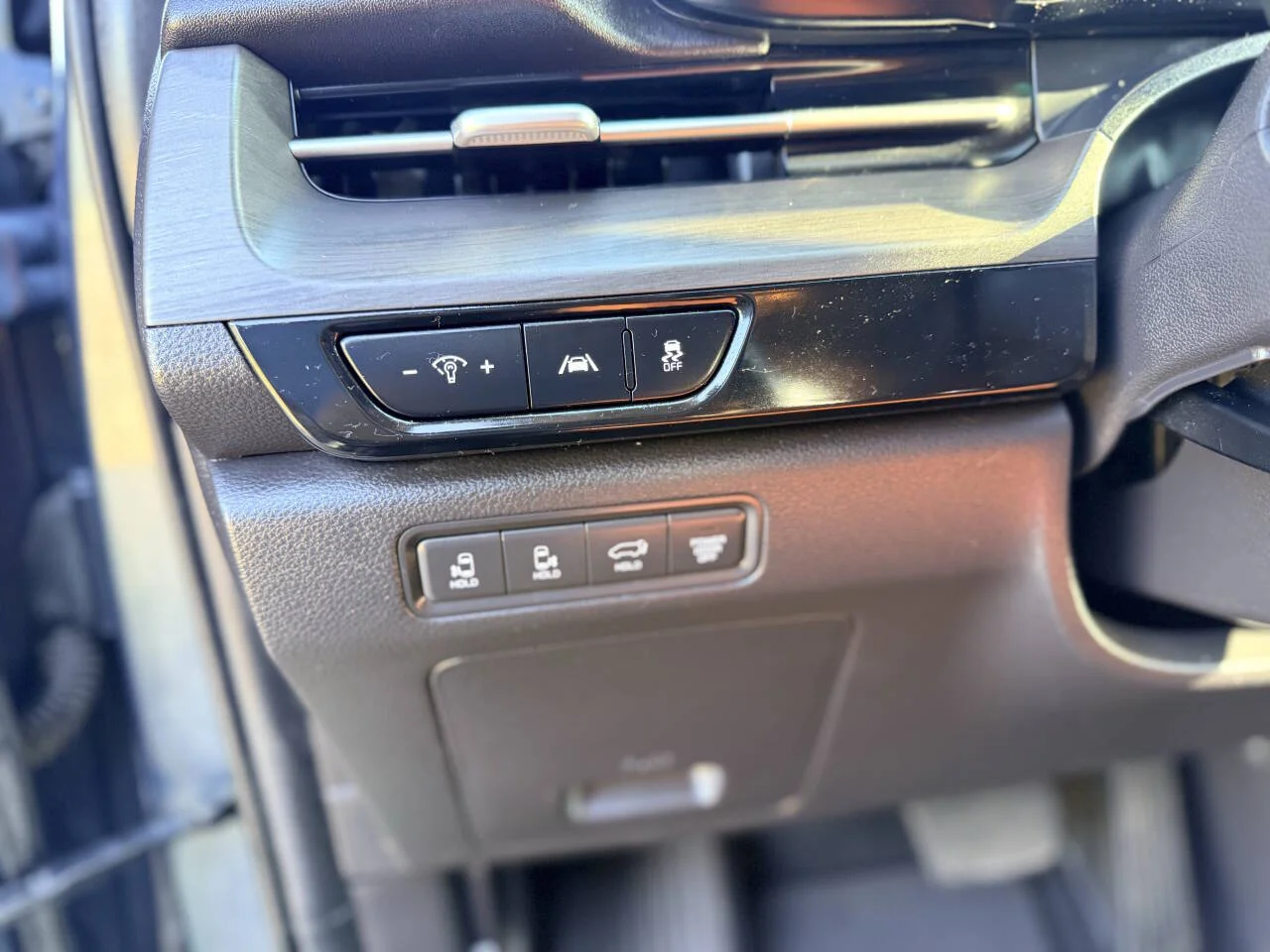 Used 2022 Gray Kia SX 4dr Mini Van image 28