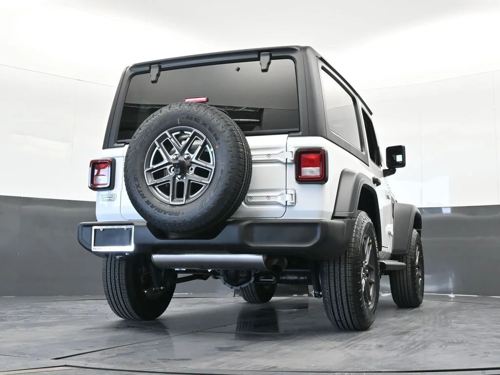 New 2026 Bright White Clear-Coat Exterior Paint Jeep Sport image 47