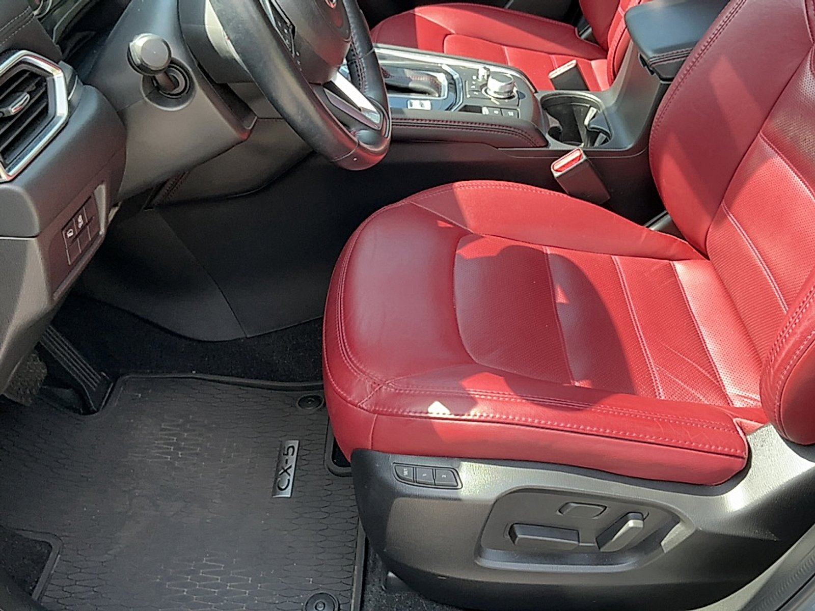 Used 2022 Polymetal Gray Mazda 2.5 S Carbon Edition image 14