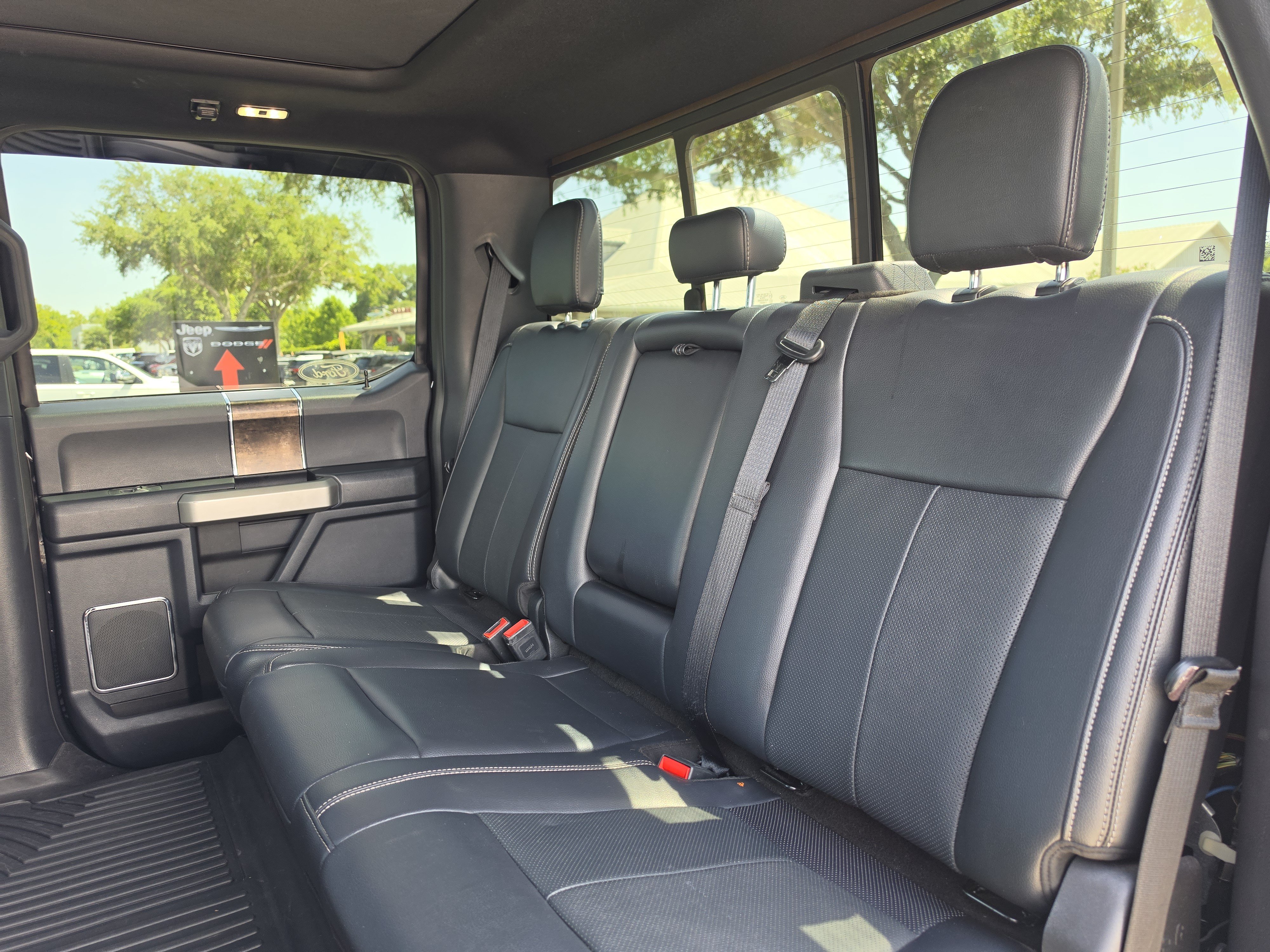 Used 2022 Black Metallic Ford LARIAT image 23