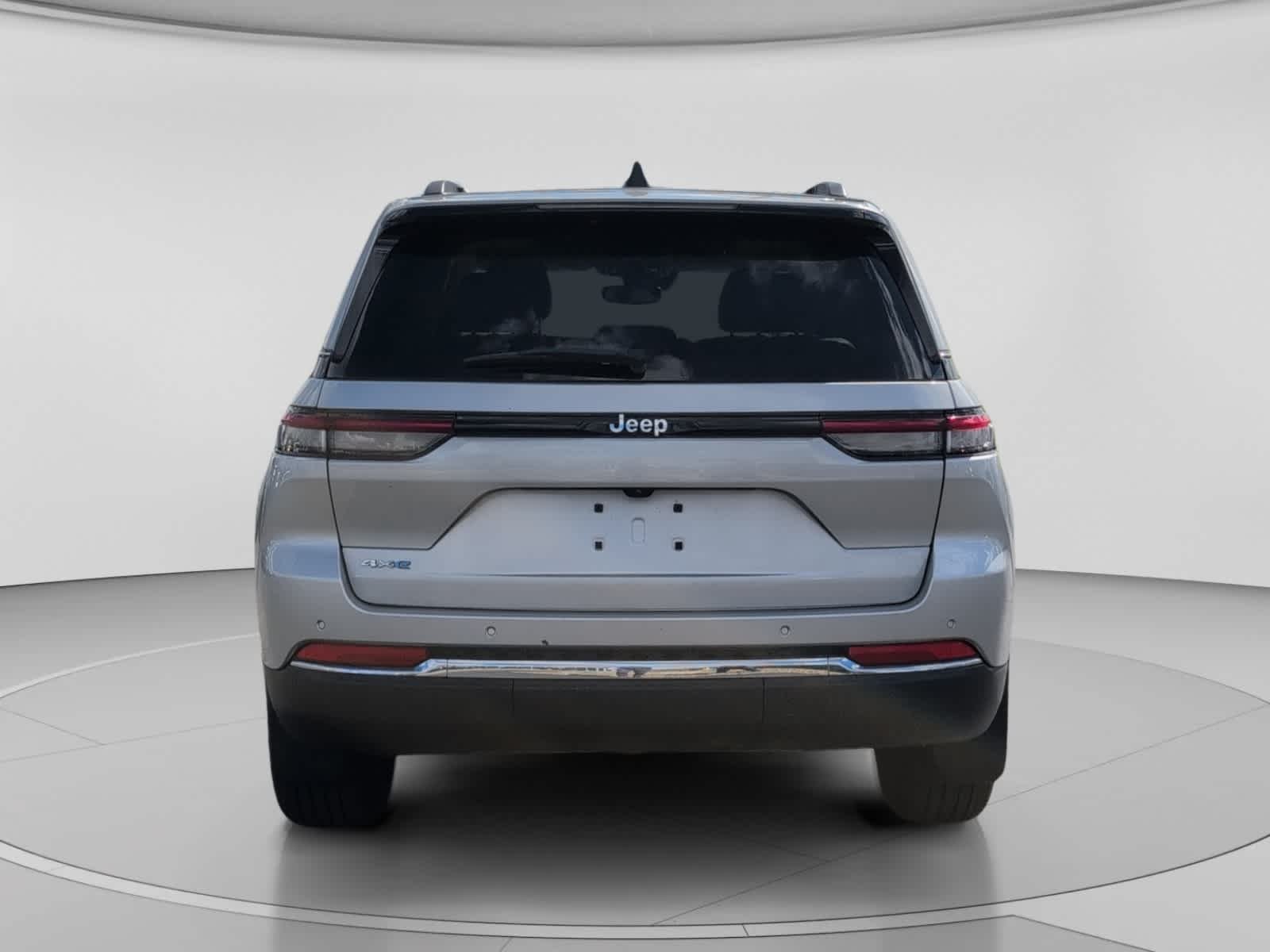 Used 2023 Silver Zynith Jeep  image 5