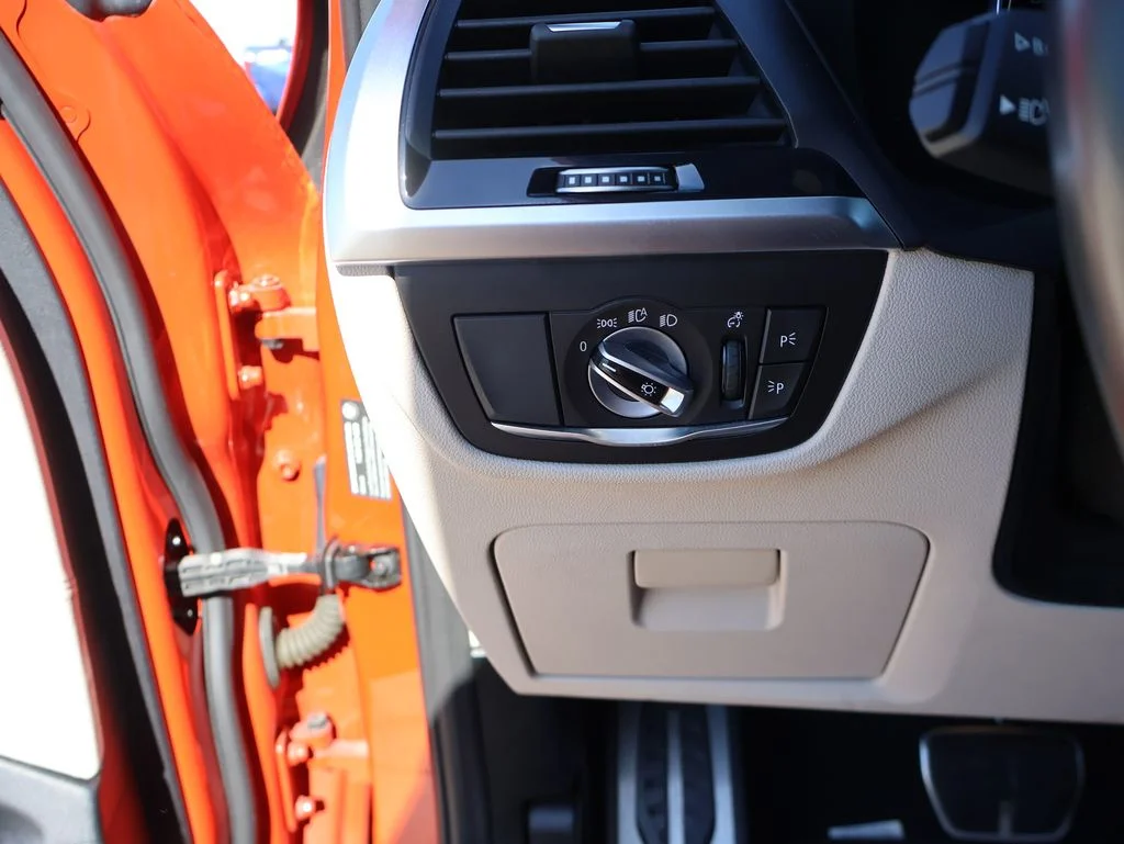 Used 2020 Red BMW M image 40