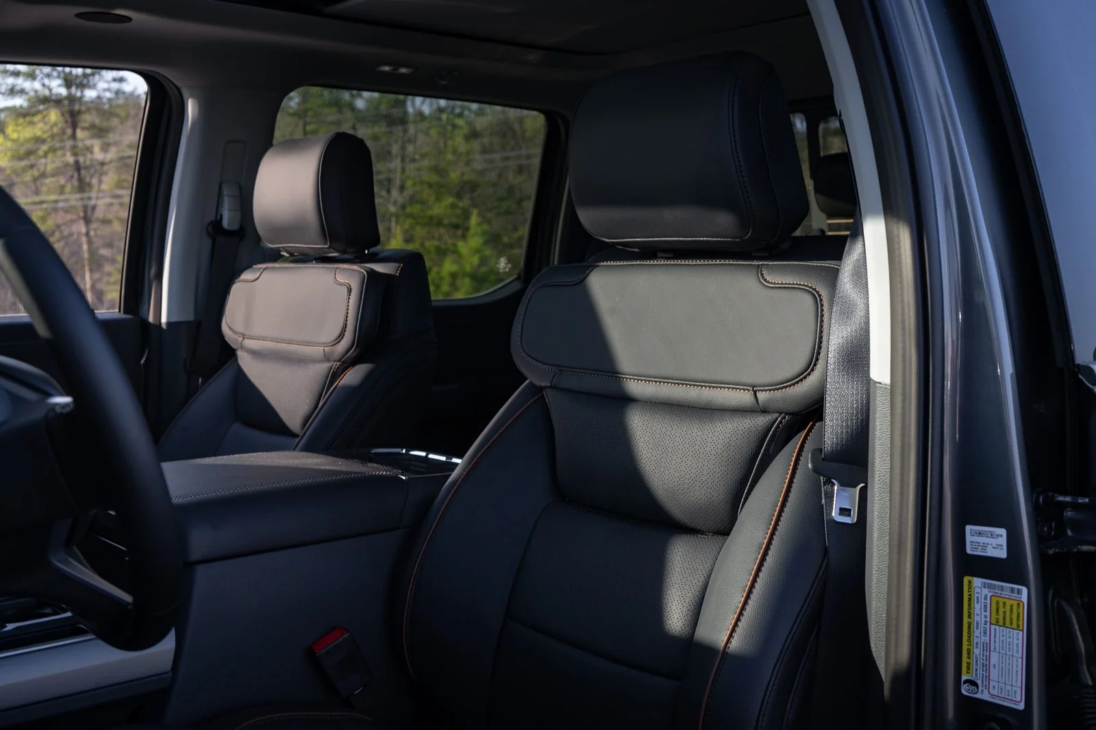 New 2026 Carbonized Gray Metallic Ford F-350® Lariat® image 29