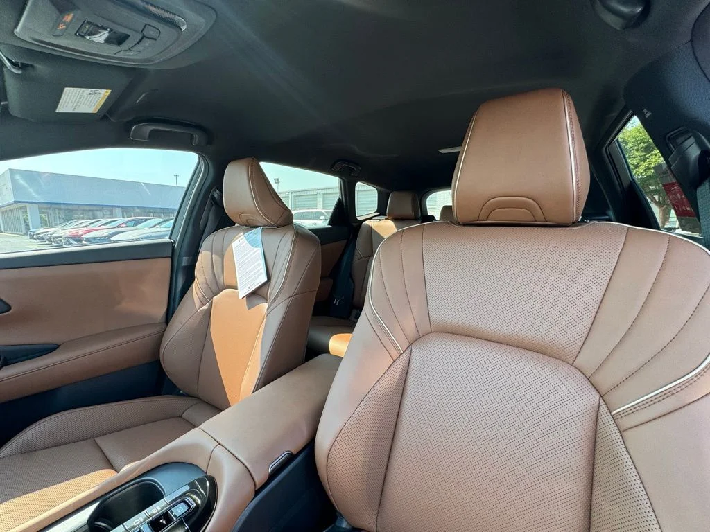 New 2026 White Toyota XLE image 21