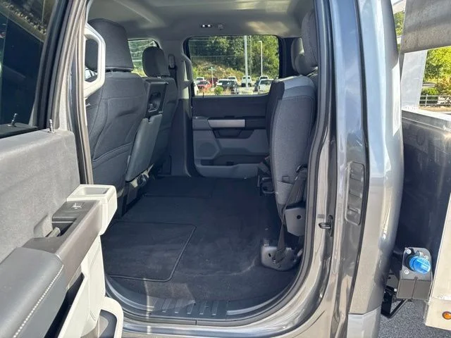 Used 2025 Gray Ford XLT image 12