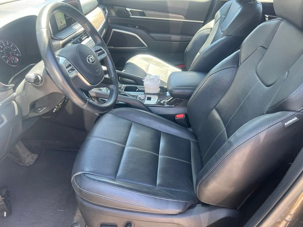 Used 2021 Green Kia EX image 4