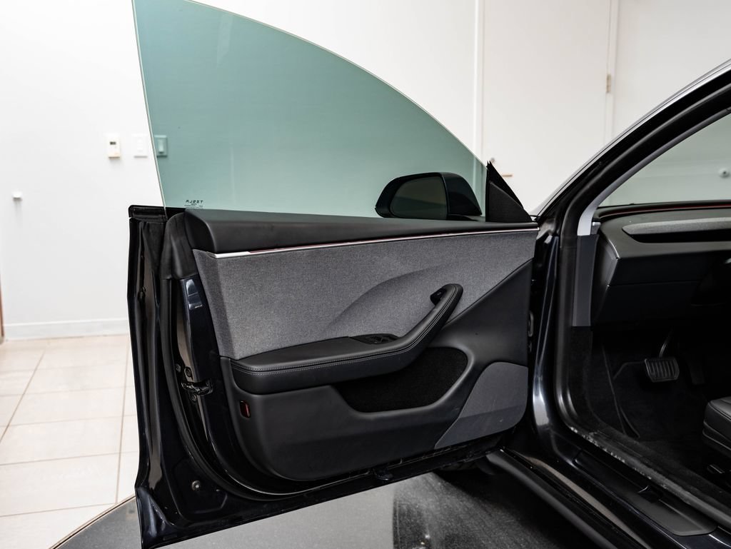 Used 2024 Stealth Gray Tesla  image 23