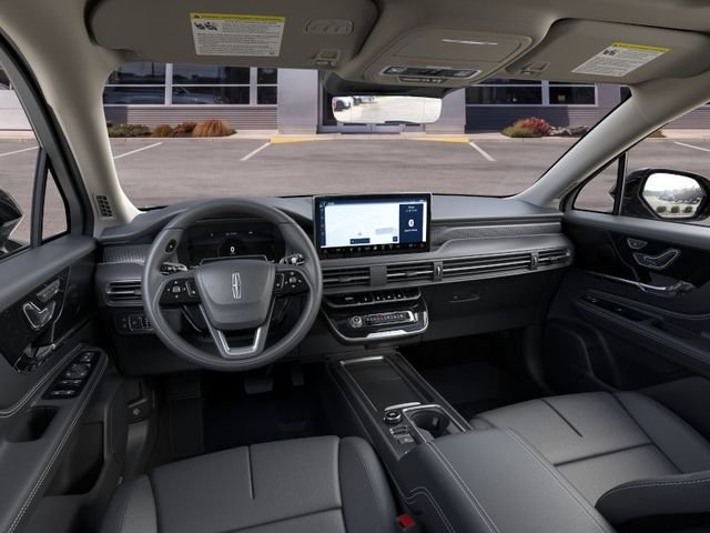 New 2025 Black Metallic Lincoln Grand Touring image 9