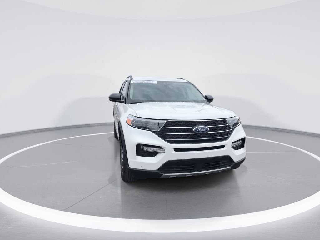 Used 2023 White Ford XLT image 3
