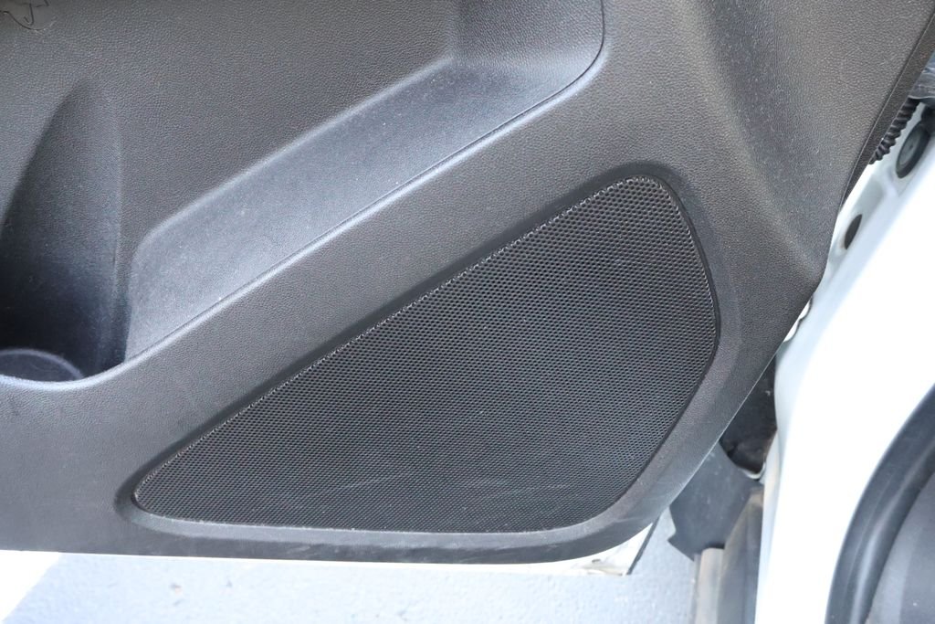 Used 2019 SUMMIT WHITE Chevrolet LS image 13