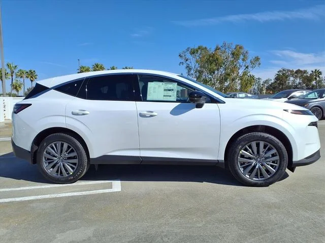 New 2026 Everest White Pearl TriCoat Nissan SL image 4