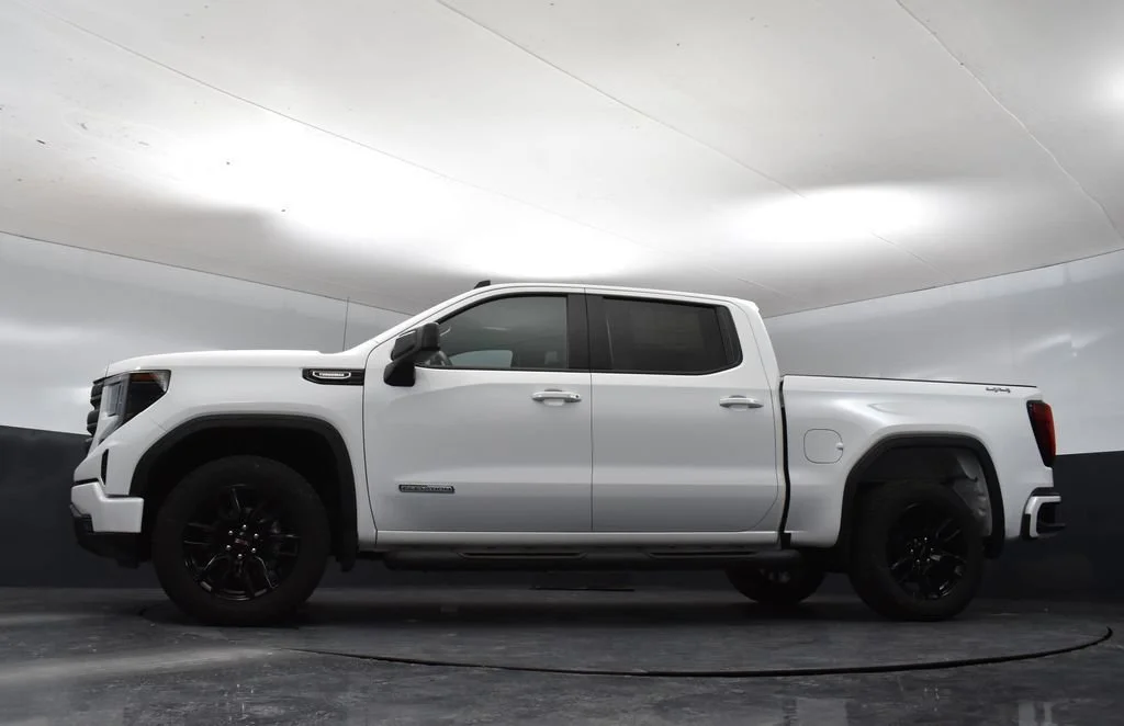 New 2026 Summit White GMC Elevation image 26