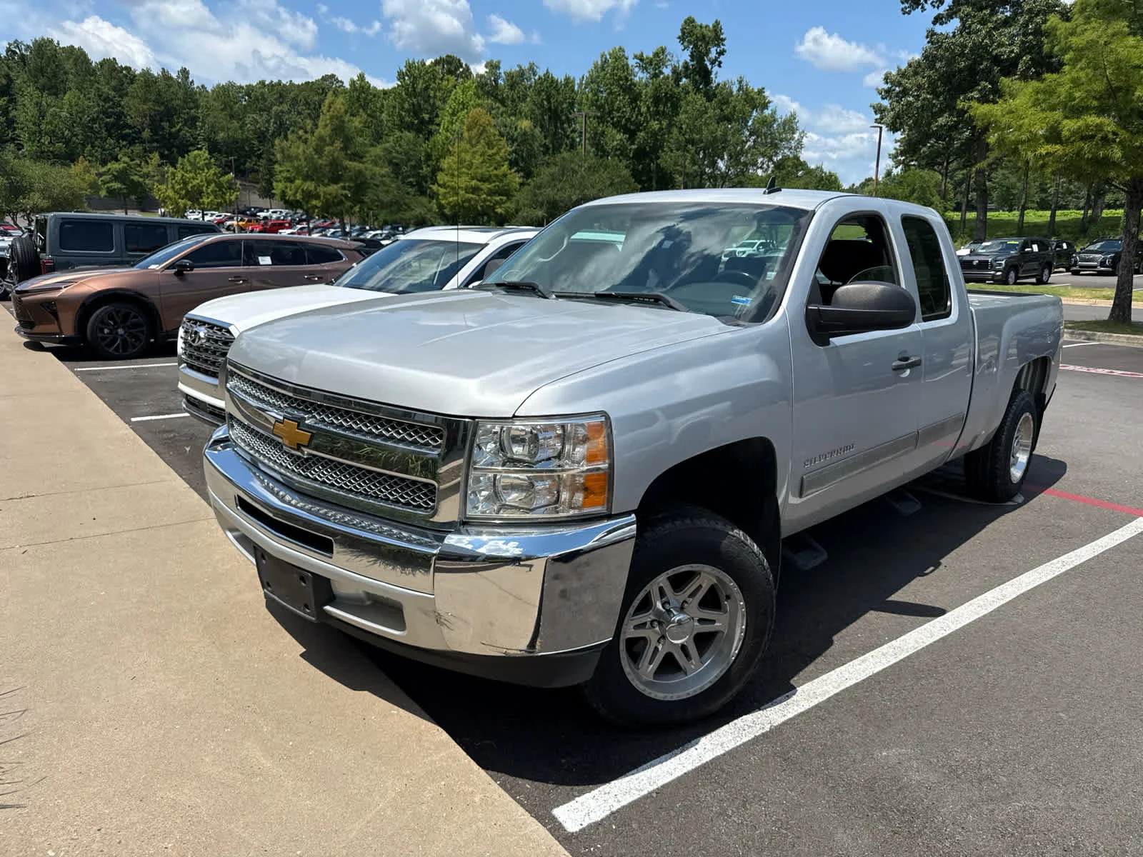 Used 2013 Silver Ice Metallic Chevrolet LT image 5
