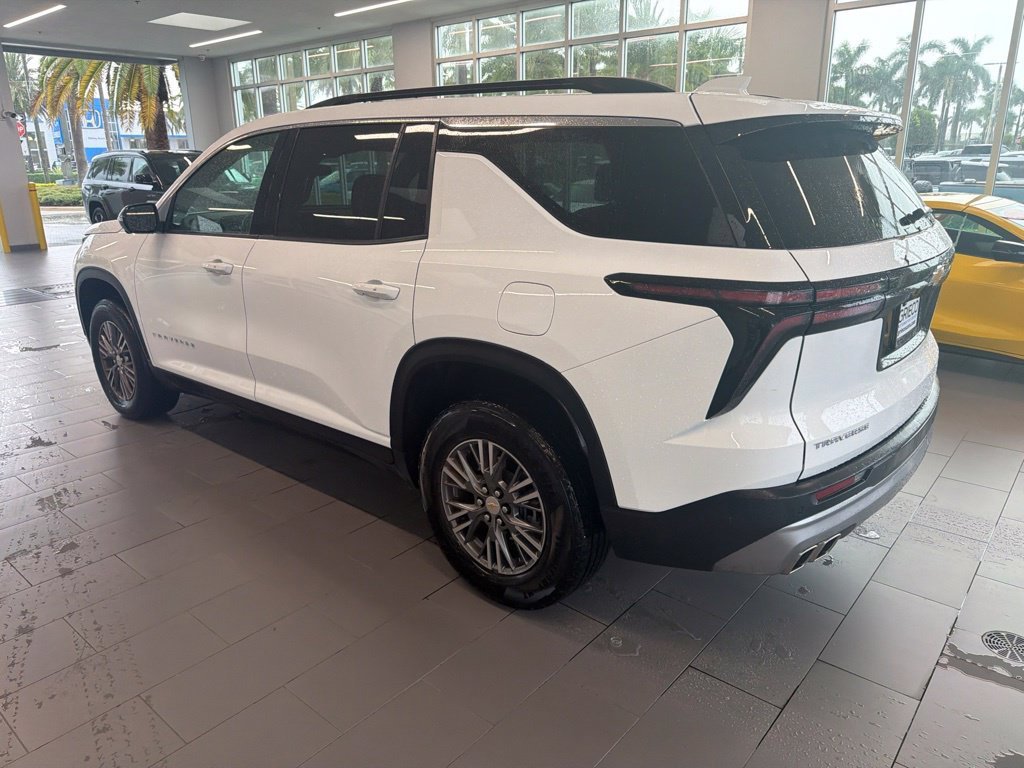 Used 2024 White Chevrolet LT image 4