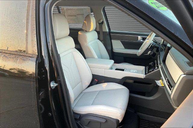 New 2026 Black Hyundai SEL FWD image 11