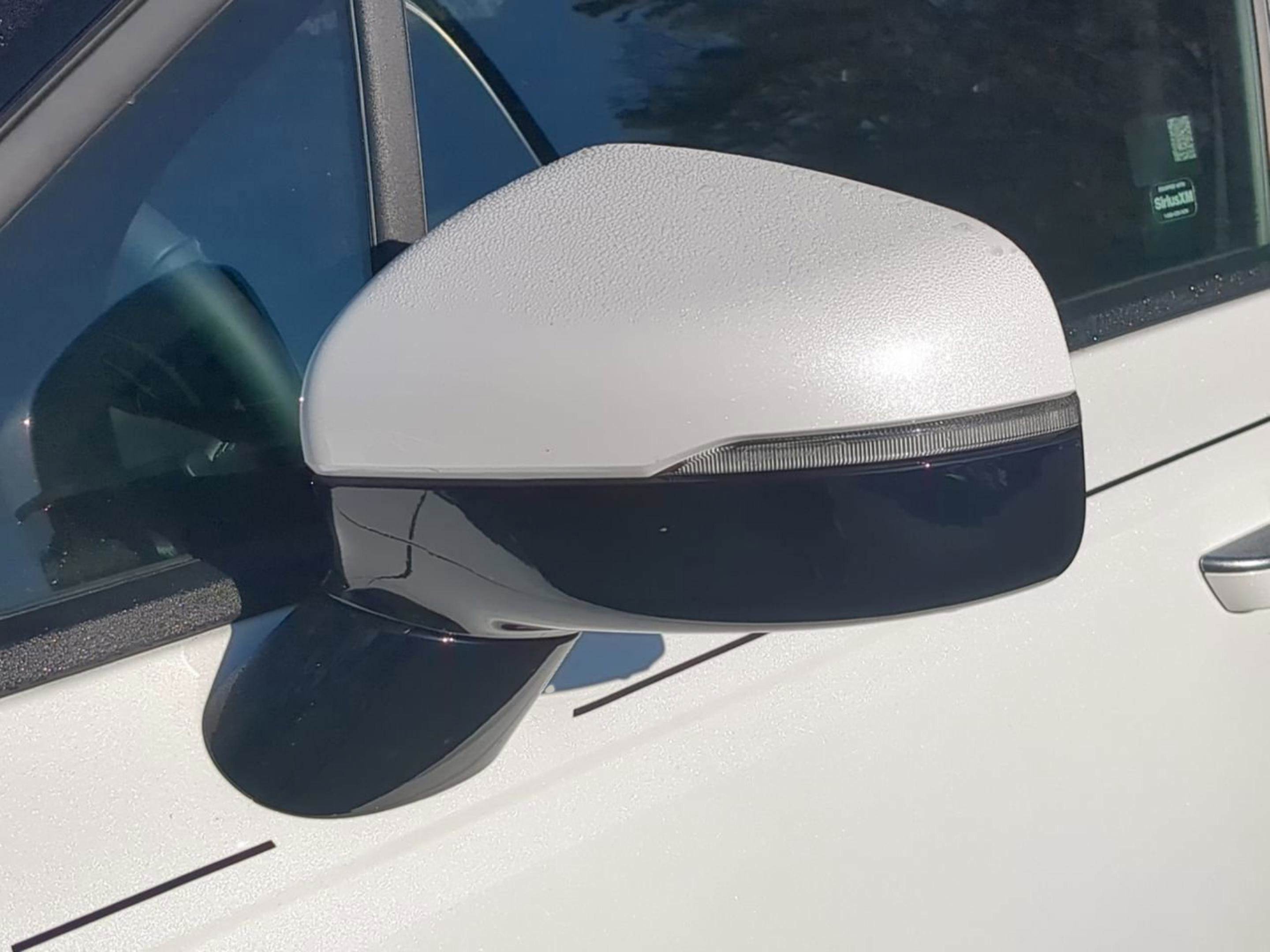 New 2026 Snow White Pearl Kia EX image 12