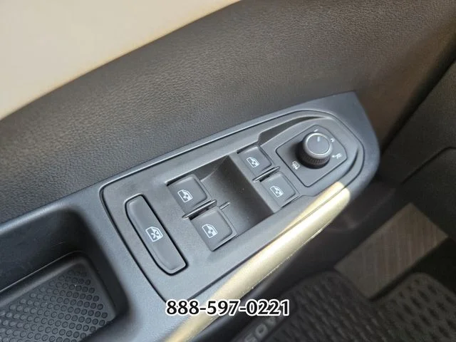Used 2025 Blue Volkswagen 1.5T SE image 33