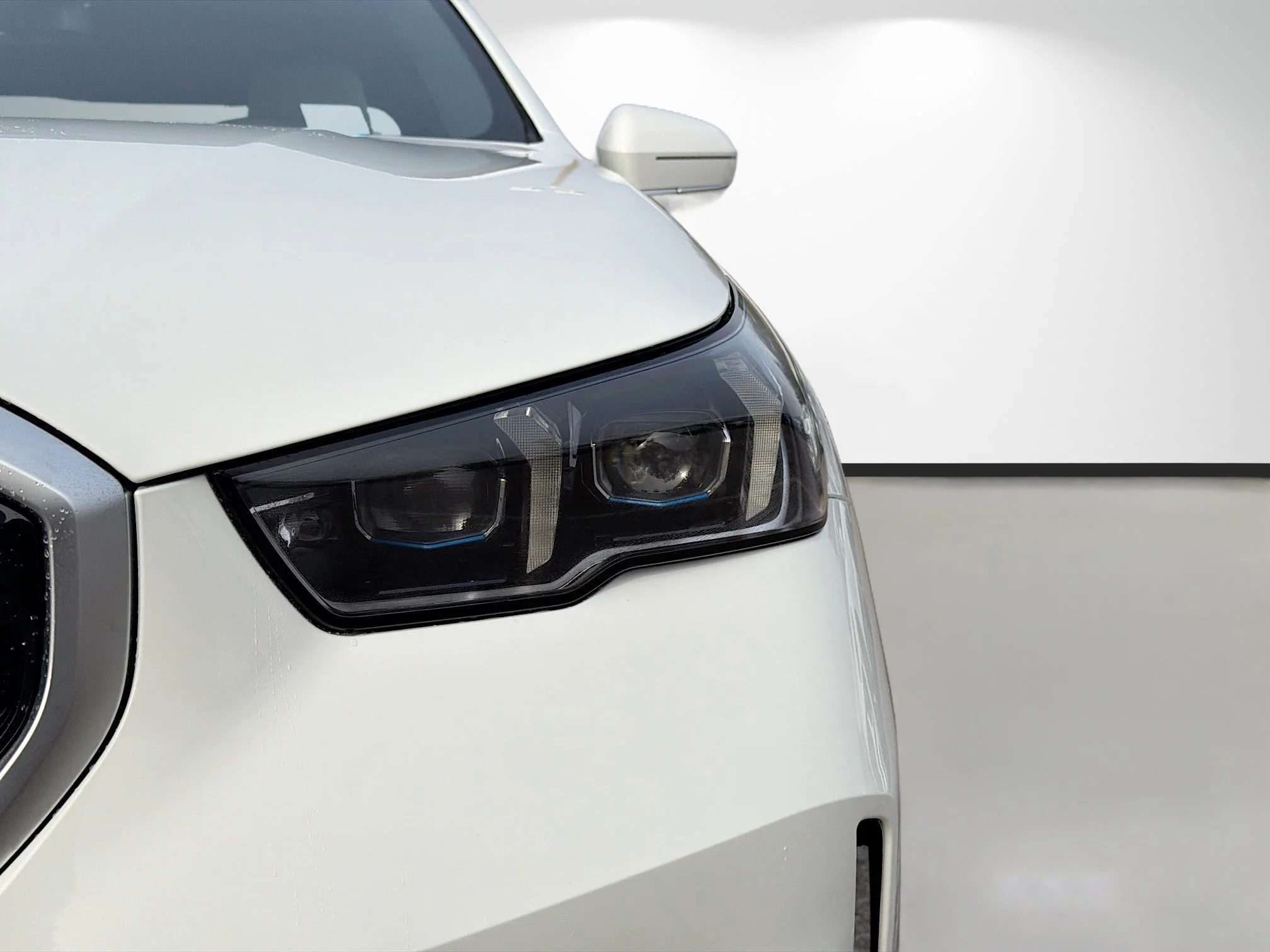 New 2026 Alpine White BMW eDrive40 image 9