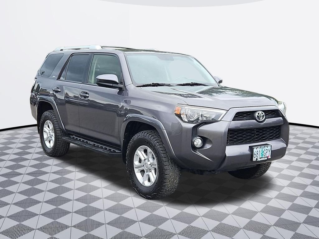 Used 2016 Gray Toyota SR5 image 8