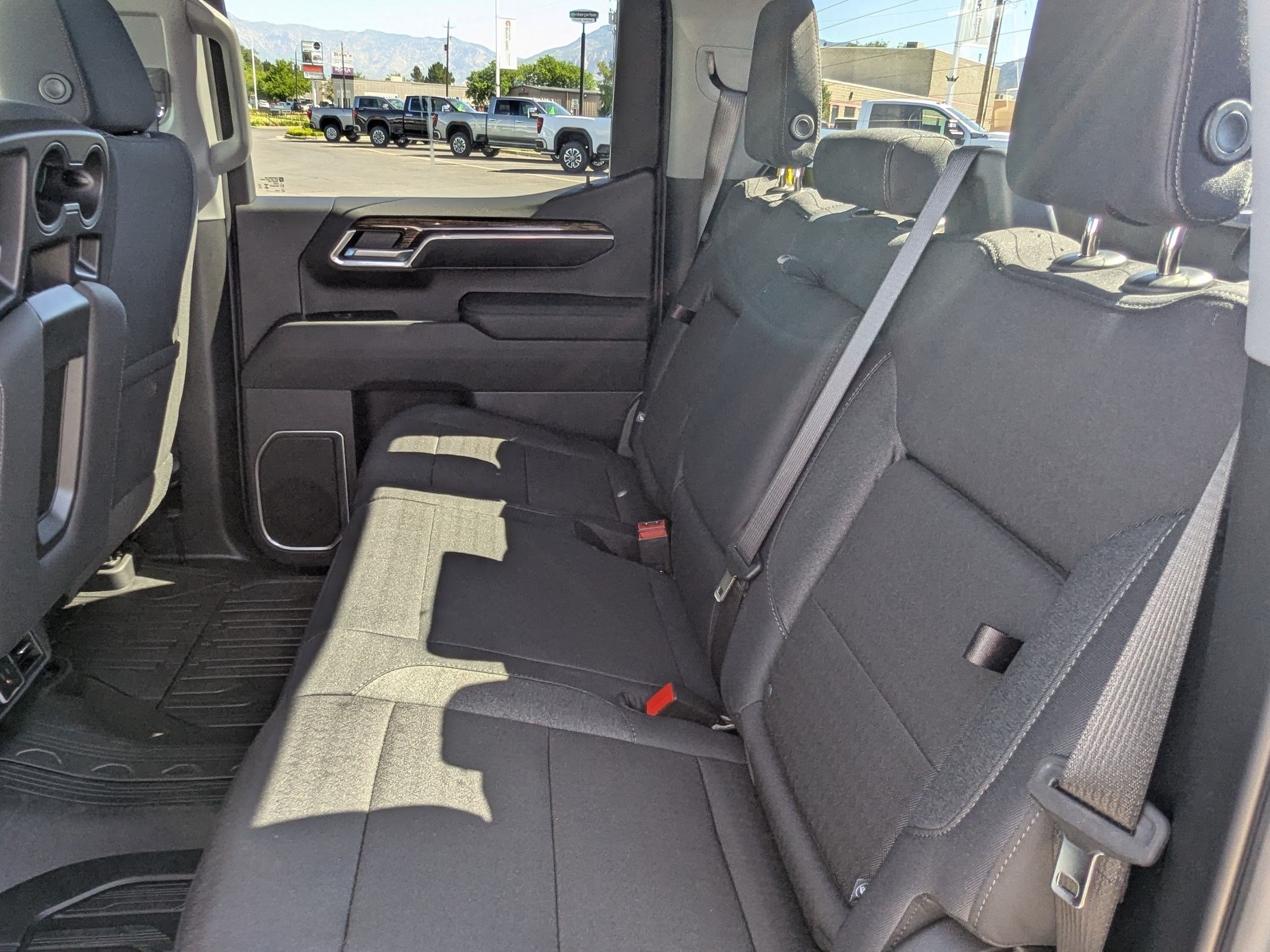 New 2026 Onyx Black GMC Elevation image 25