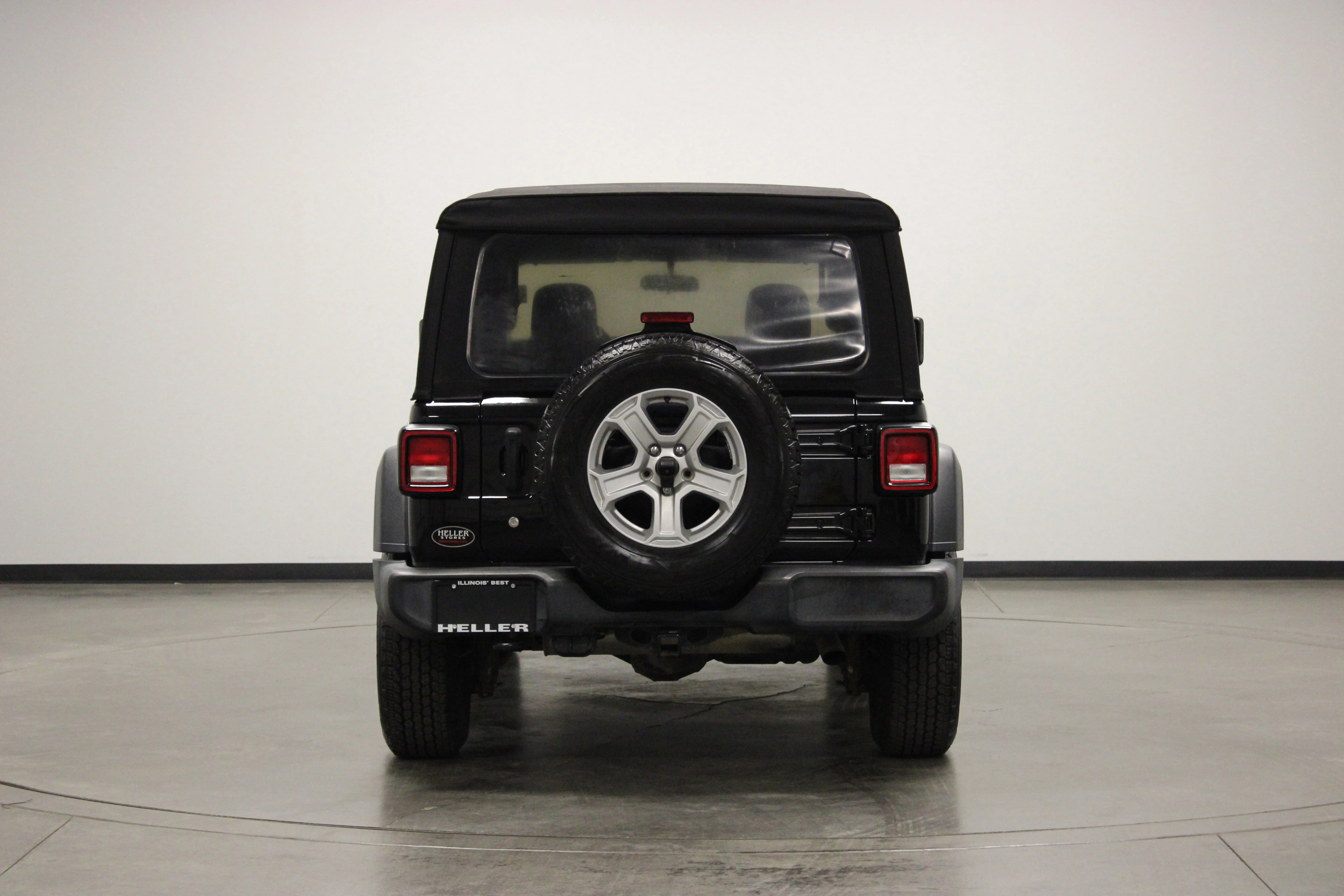 Used 2018 Black Clearcoat Jeep Sport image 7