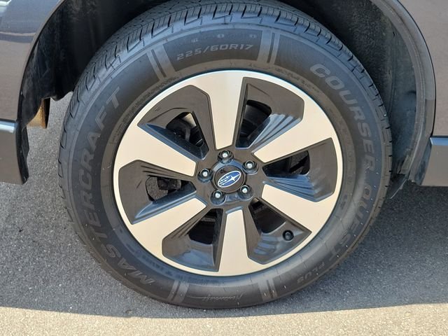 Used 2017 Gray Subaru 2.5i image 5