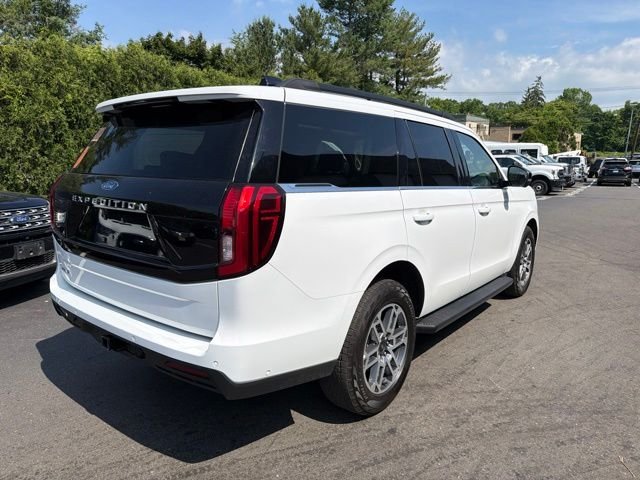 Used 2025 White Ford Active image 6