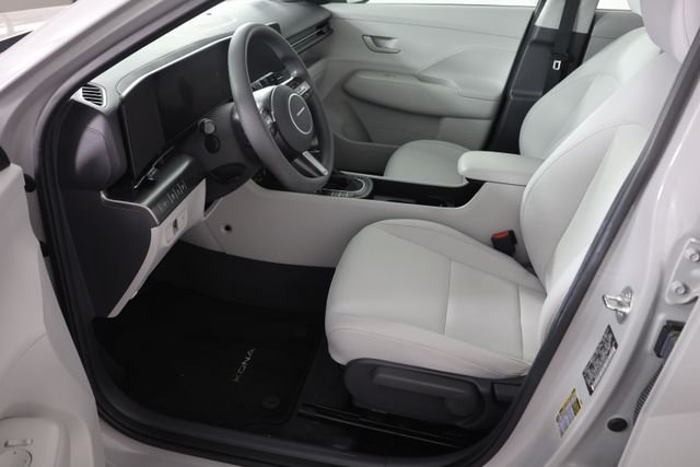 2024 Hyundai Kona SE - Photo 17