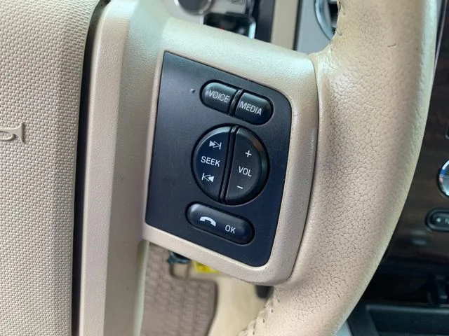 Used 2014 White Platinum Tri-Coat Metallic Ford XLT image 30