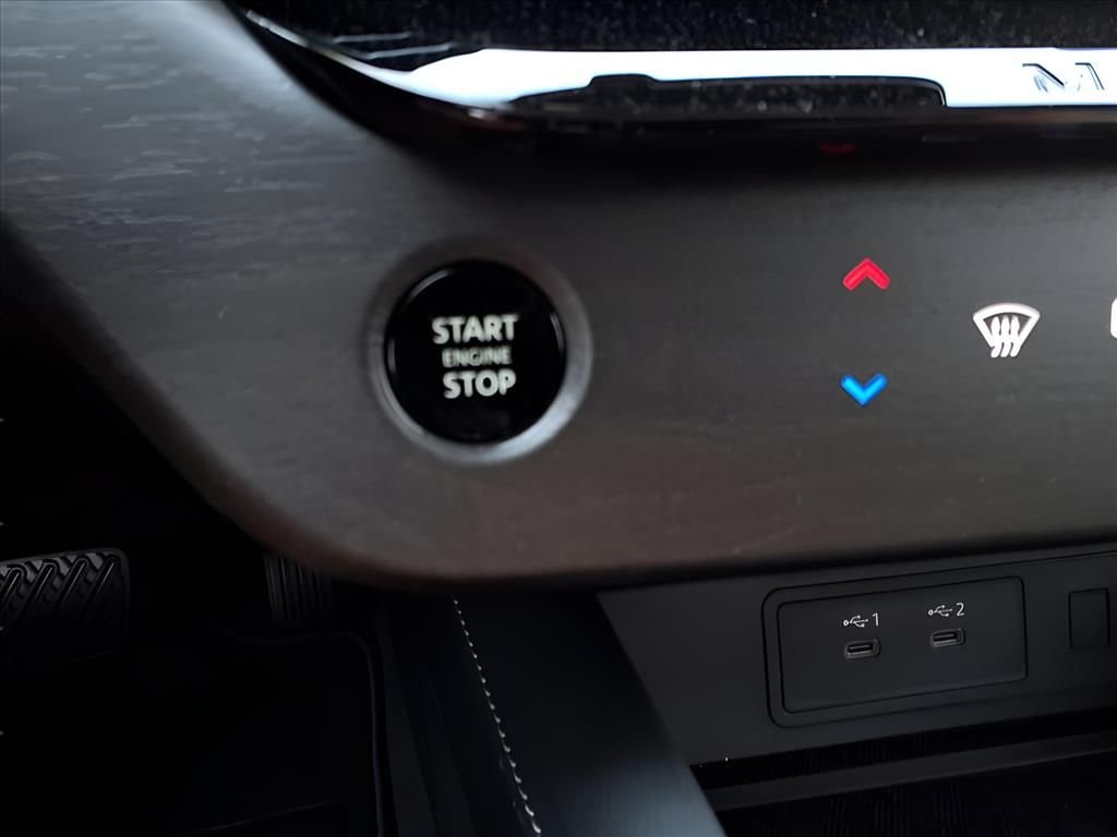 2025 Nissan Murano SV - Photo 22