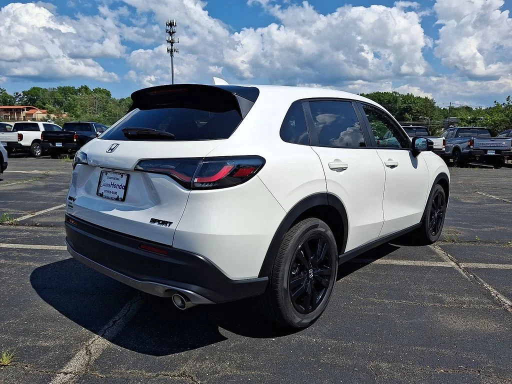 2026 Honda HR-V Sport - Photo 6