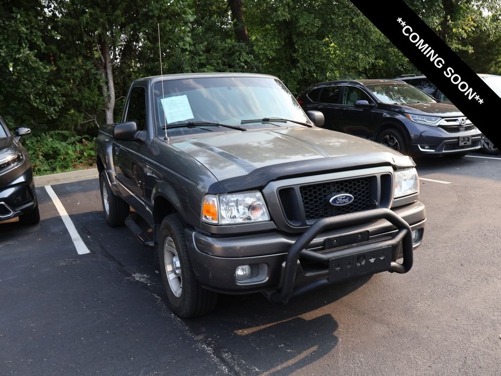 Used 2004  Ford Edge image 1