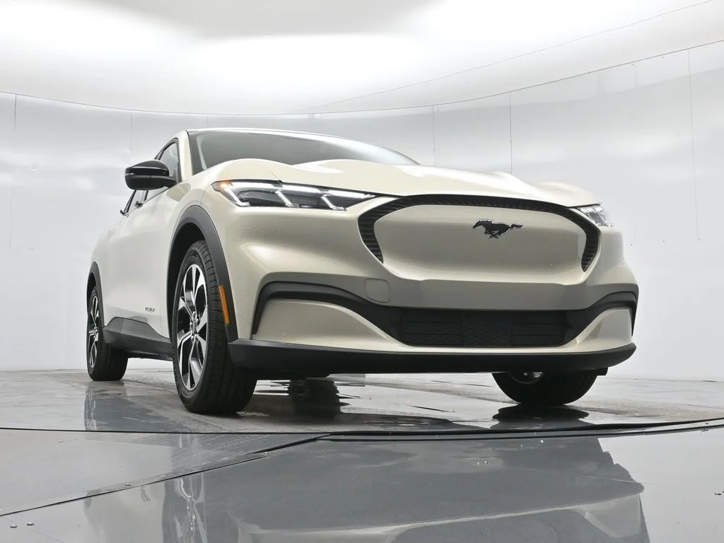 New 2026 Desert Sand Ford Select image 43