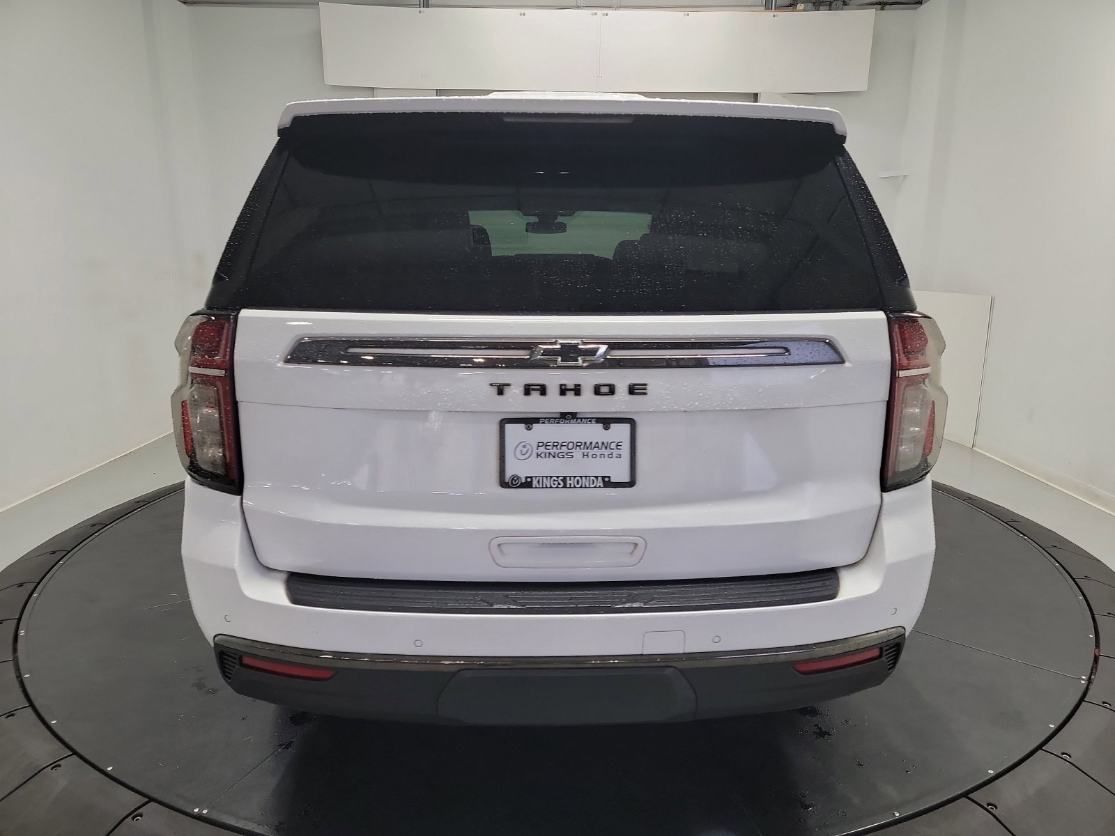 Used 2022 Summit White Chevrolet Z71 image 6