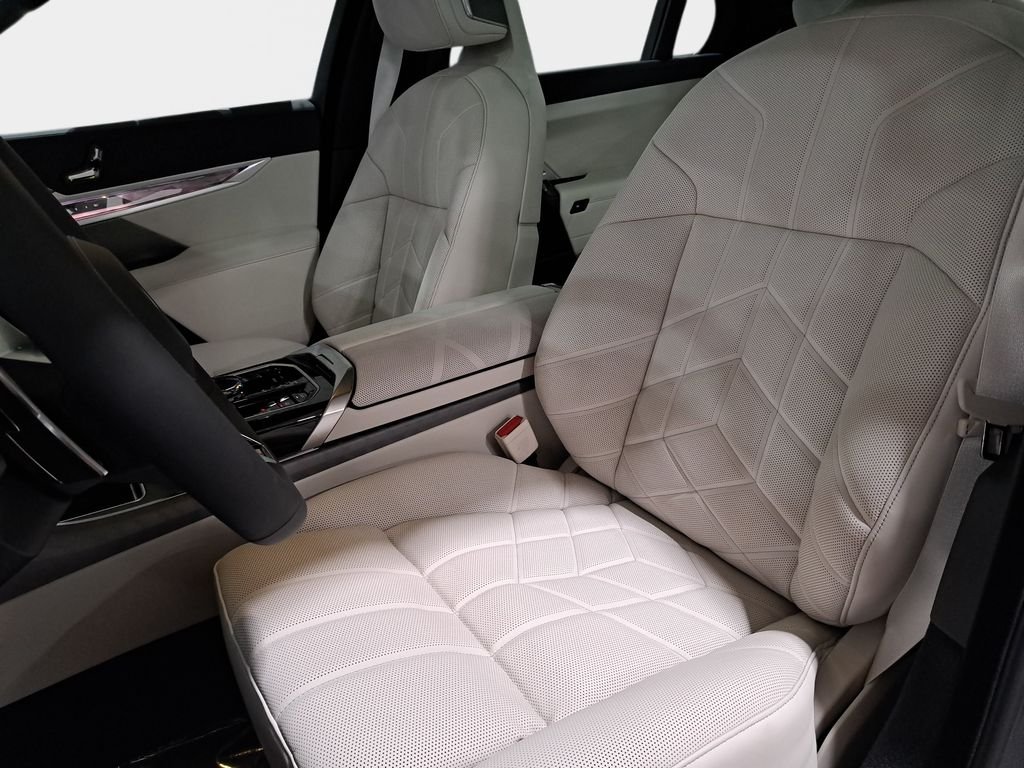 New 2026 Oxide Grey Metallic BMW 740i image 12